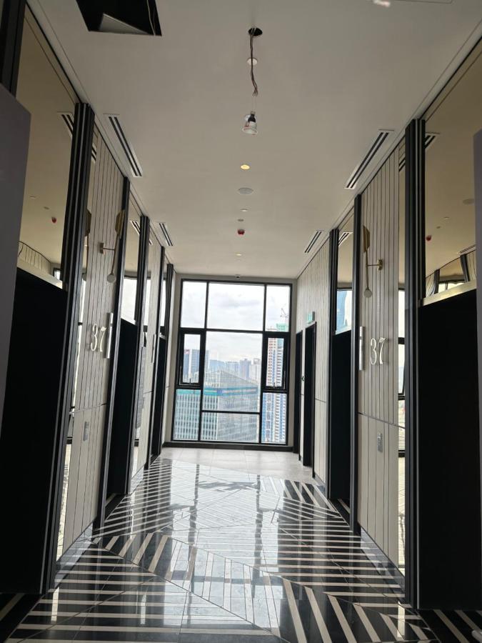 Crystal Suites At Axon Residence Near Pavilion Kuala Lumpur Exterior photo