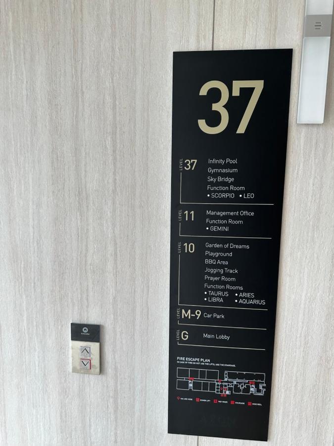 Crystal Suites At Axon Residence Near Pavilion Kuala Lumpur Exterior photo