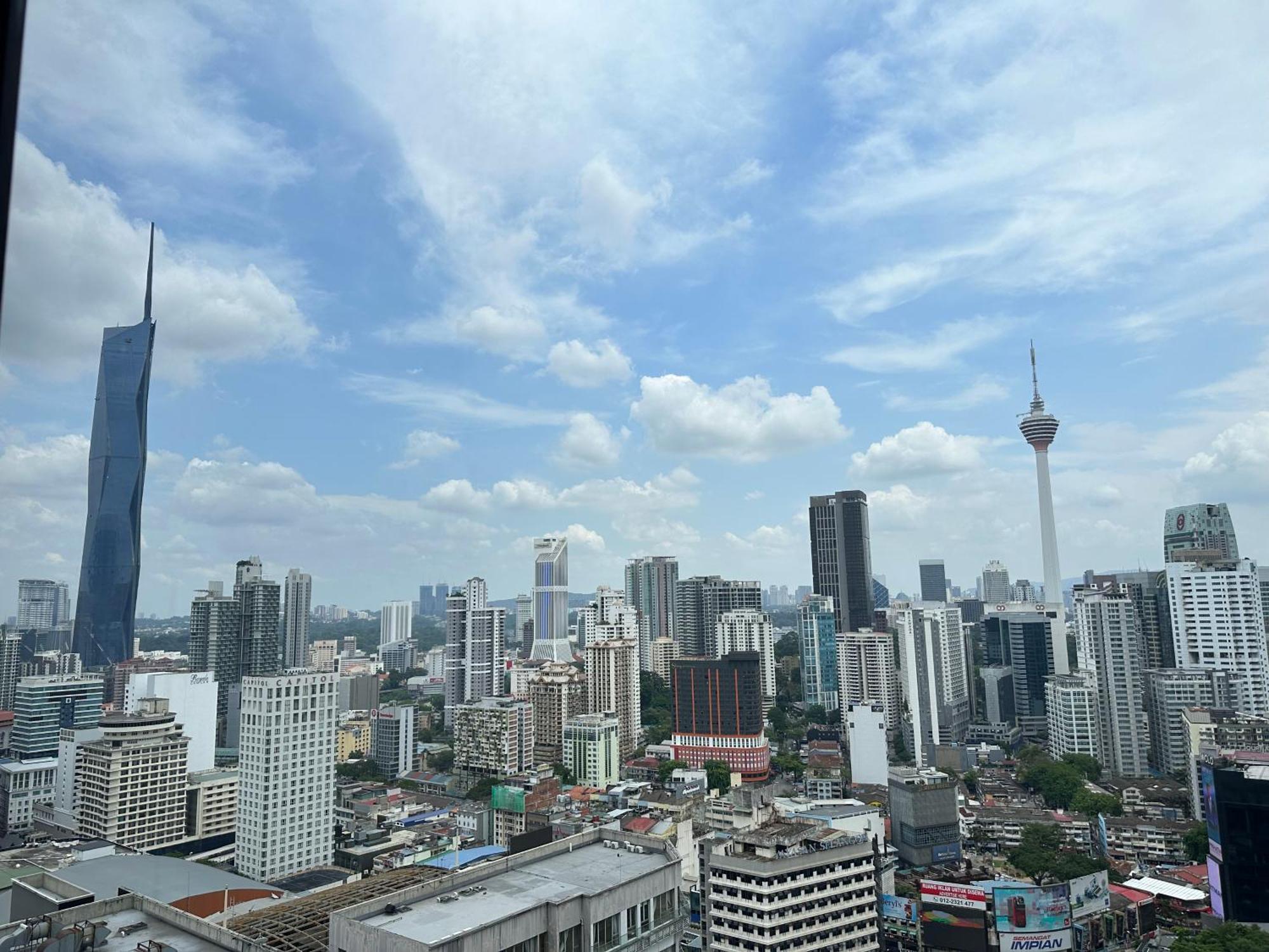 Crystal Suites At Axon Residence Near Pavilion Kuala Lumpur Exterior photo