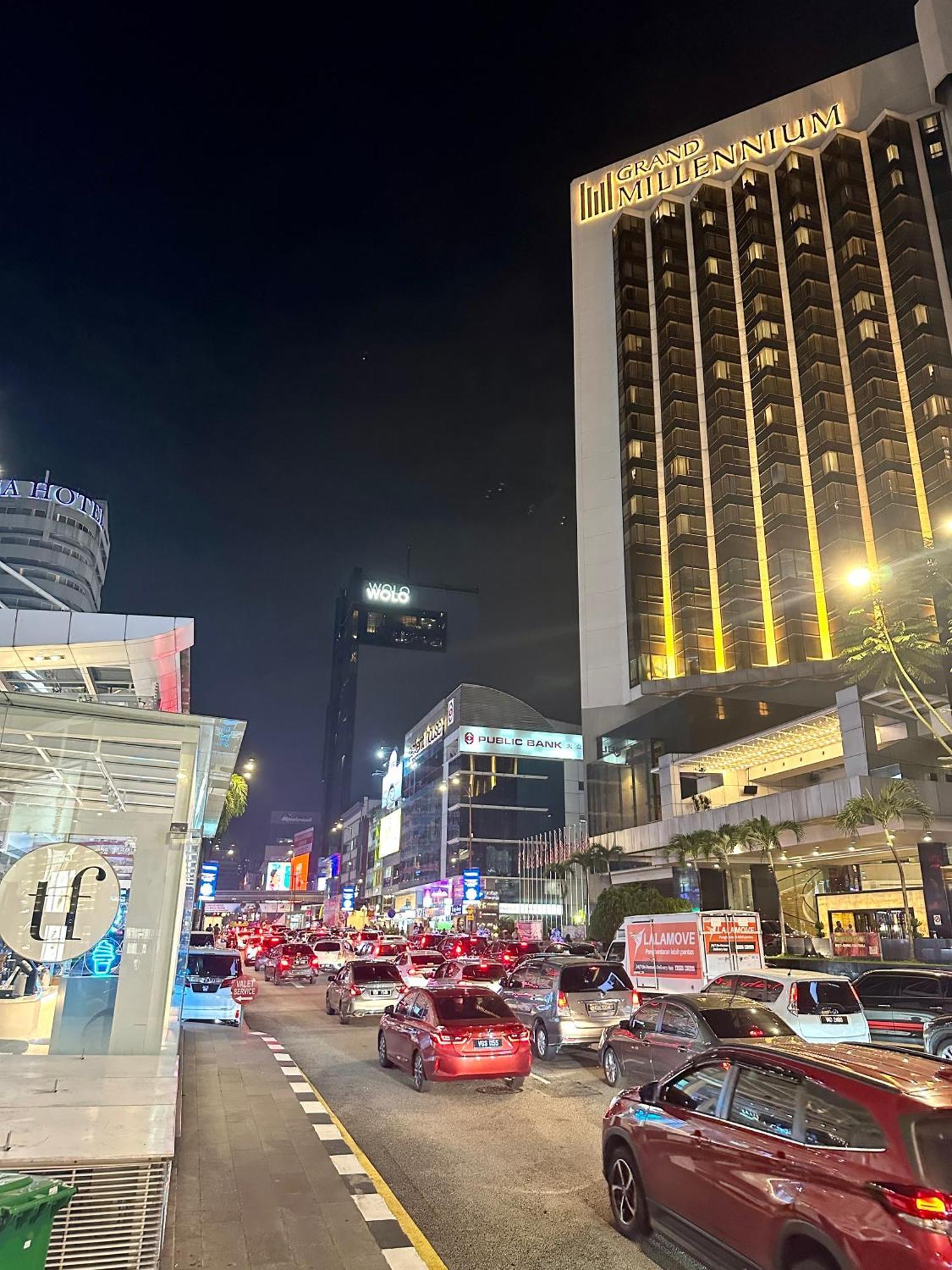 Crystal Suites At Axon Residence Near Pavilion Kuala Lumpur Exterior photo