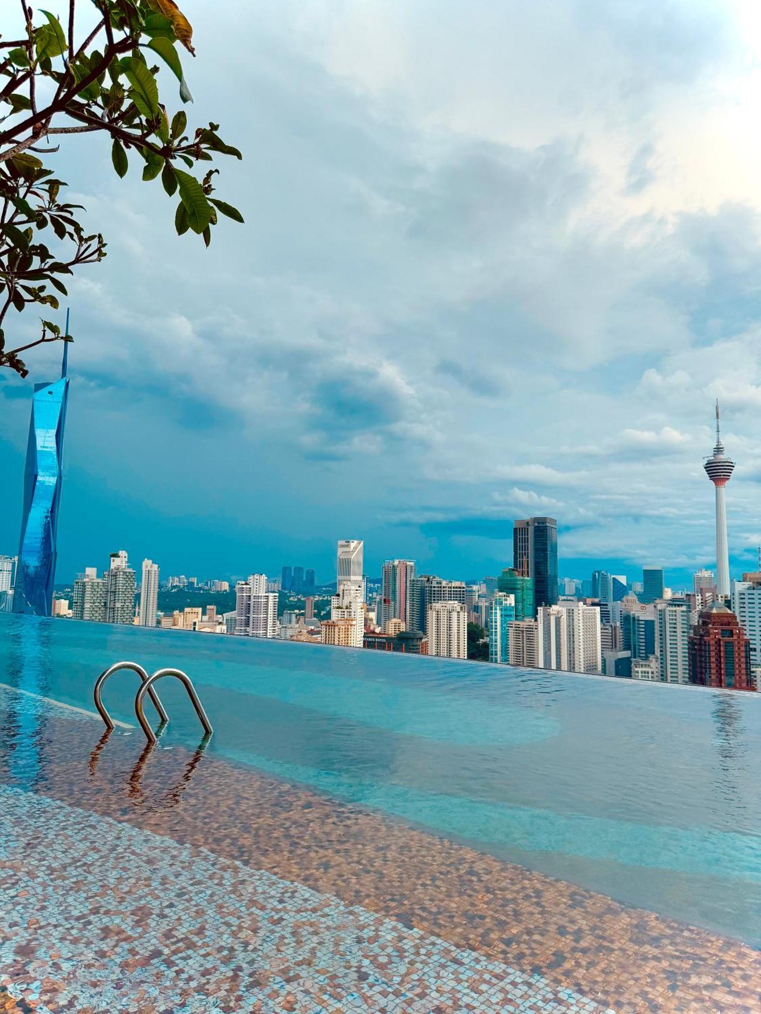 Crystal Suites At Axon Residence Near Pavilion Kuala Lumpur Exterior photo