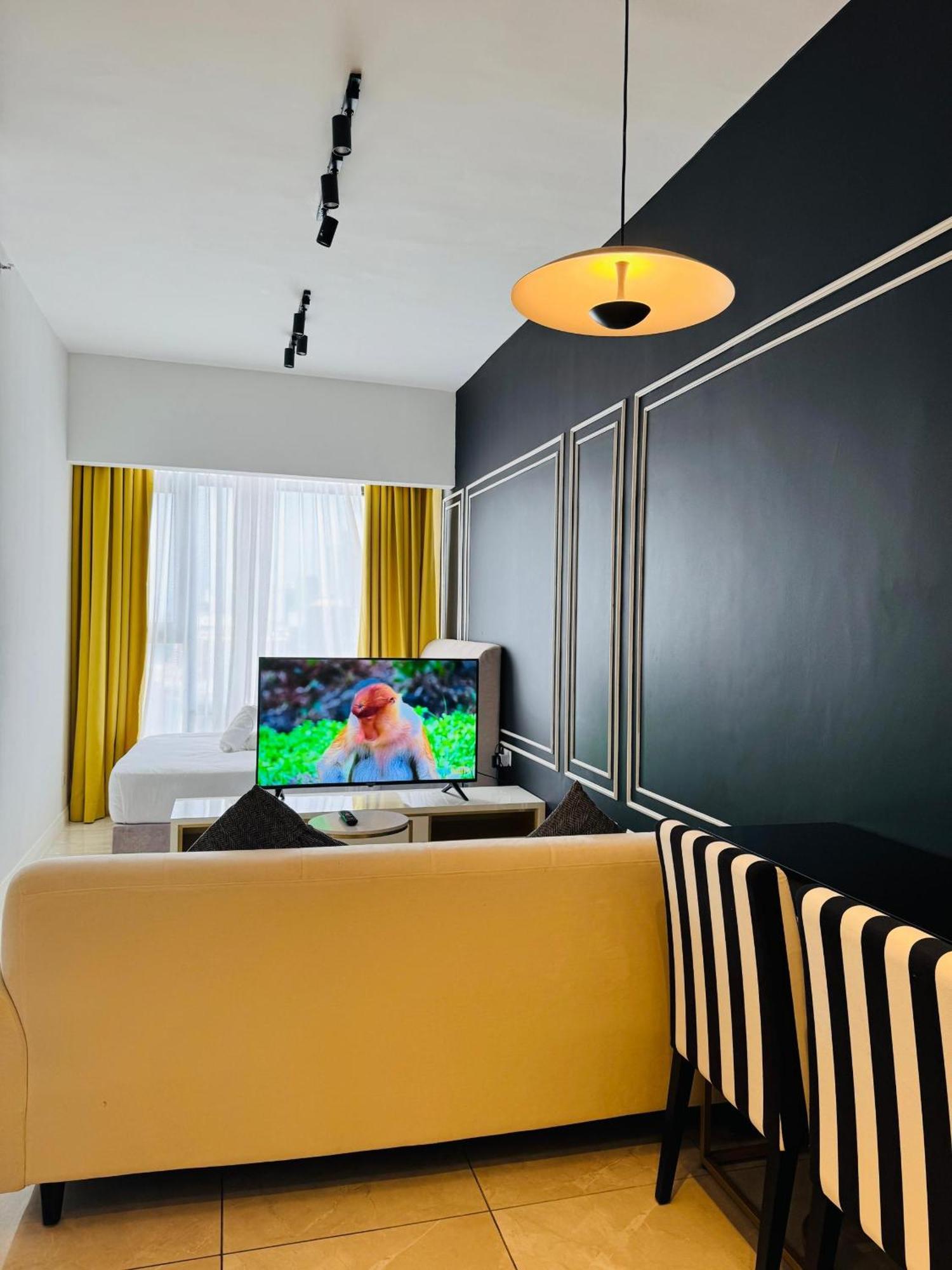 Crystal Suites At Axon Residence Near Pavilion Kuala Lumpur Exterior photo
